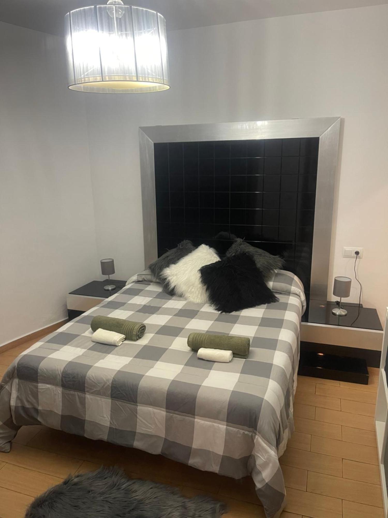 Casita Andaluza Centro Con Parking Sujeto A Disponibilidad Apartment Малага Екстериор снимка