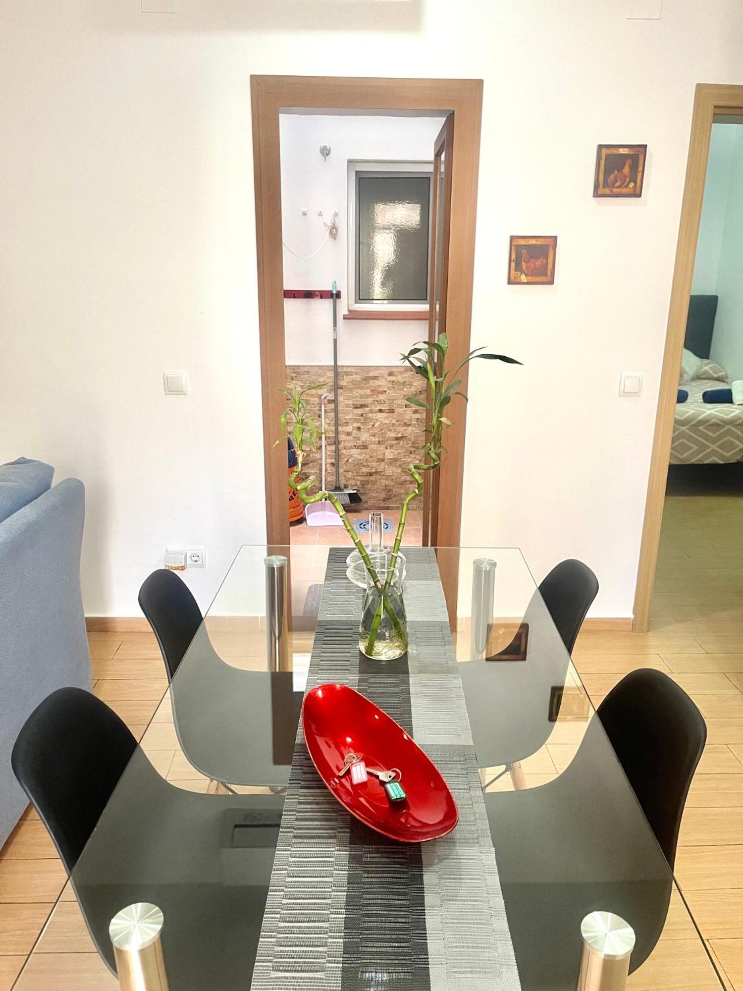Casita Andaluza Centro Con Parking Sujeto A Disponibilidad Apartment Малага Екстериор снимка